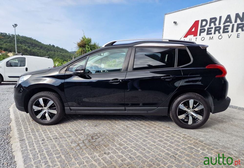 2013' Peugeot 2008 1.4 Hdi Active photo #3
