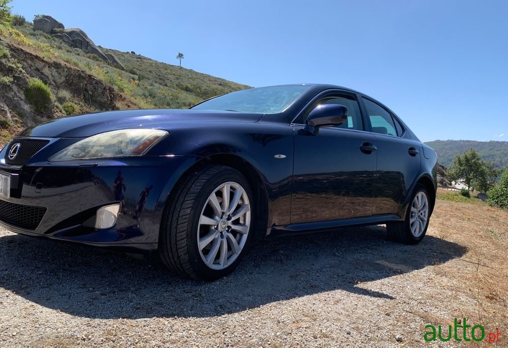 2007' Lexus IS D Luxury 48 photo #2