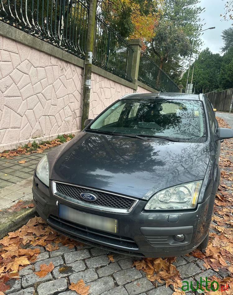 2006' Ford Focus 1.6 Tdci Dpf Ghia photo #2