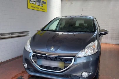 2015' Peugeot 208