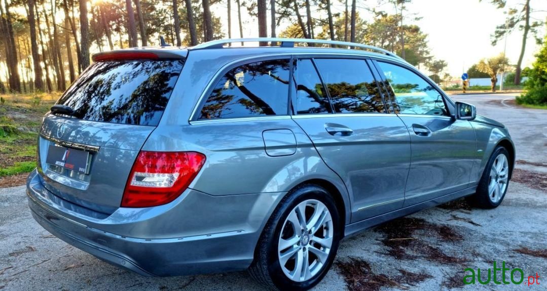 2012' Mercedes-Benz C-200 photo #5