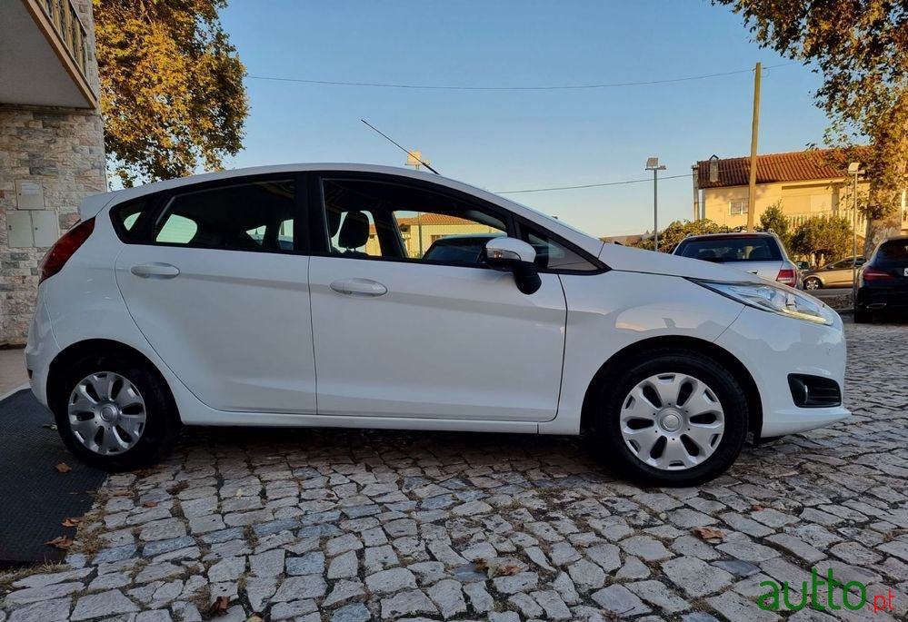 2017' Ford Fiesta 1.5 Tdci Titanium photo #5