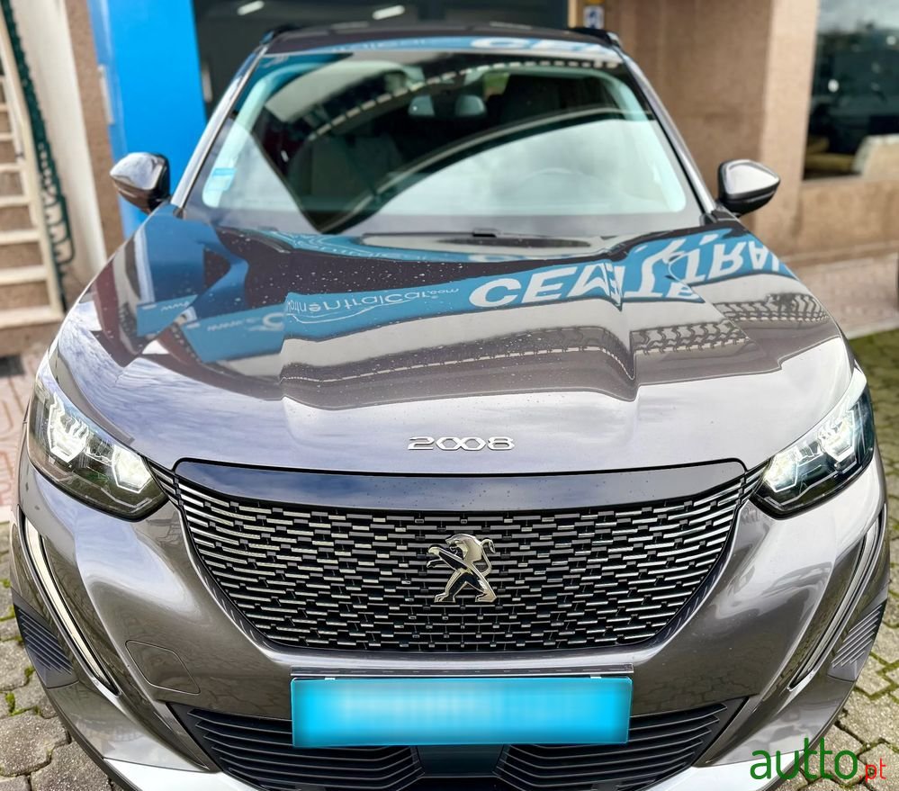 2021' Peugeot 2008 1.5 Bluehdi Allure photo #3