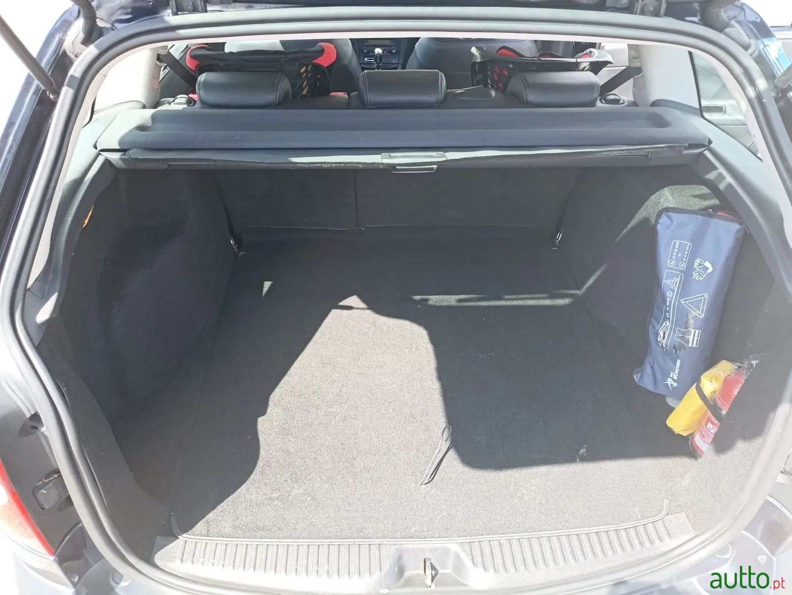 2007' Renault Laguna Break photo #6