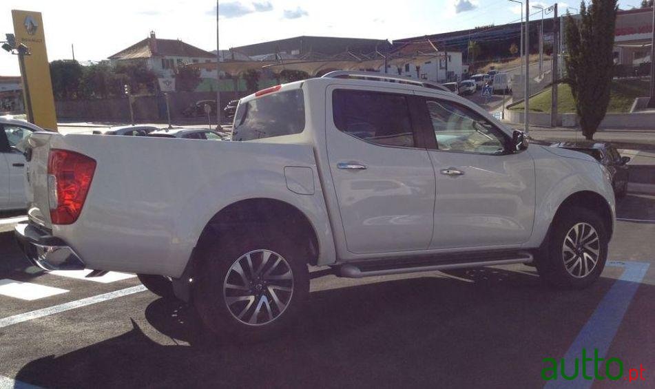 2019' Nissan Navara photo #4