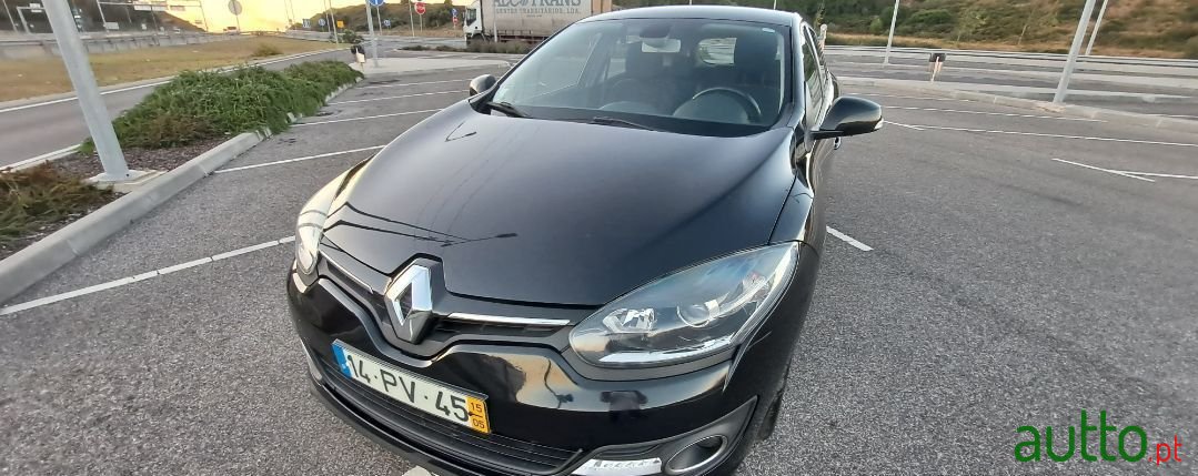2015' Renault Megane Sport Tourer photo #1