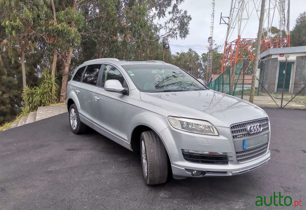 2007' Audi Q7 photo #1