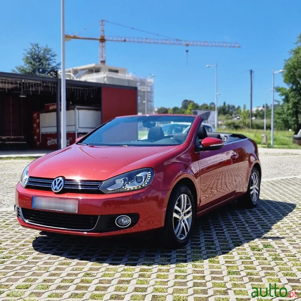 2011' Volkswagen Golf 1.6 Tdi photo #2