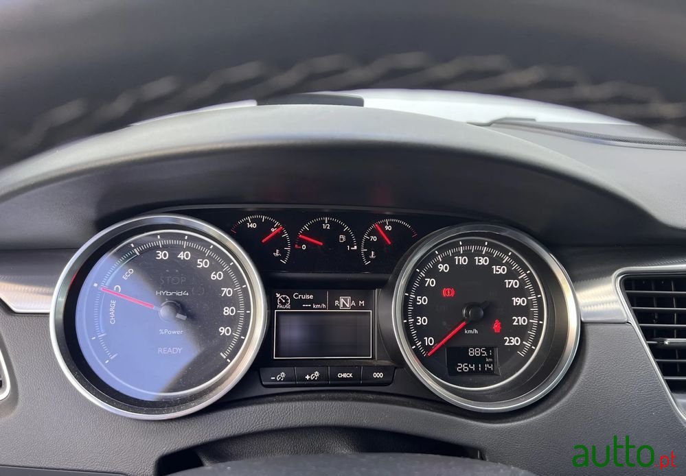 2013' Peugeot 508 RXH photo #4