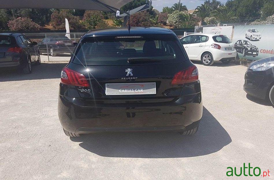 2014' Peugeot 308 1.6 E-Hdi Allure photo #2
