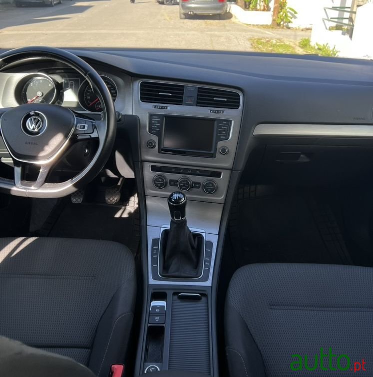 2016' Volkswagen Golf Variant photo #5