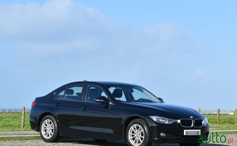 2016' BMW 318 D Line Sport photo #1
