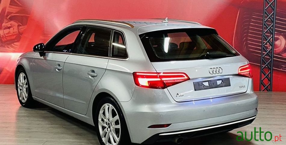 2017' Audi A3 Sportback photo #3