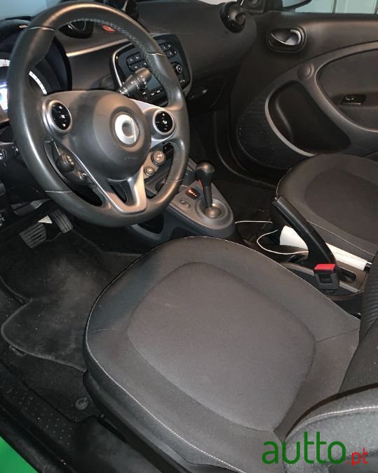 2018' Smart Forfour photo #2