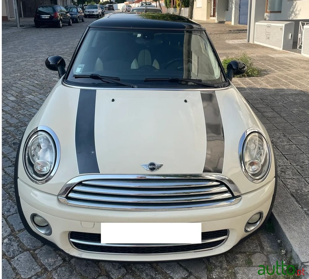 2009' MINI Cooper D 3 Portas photo #1