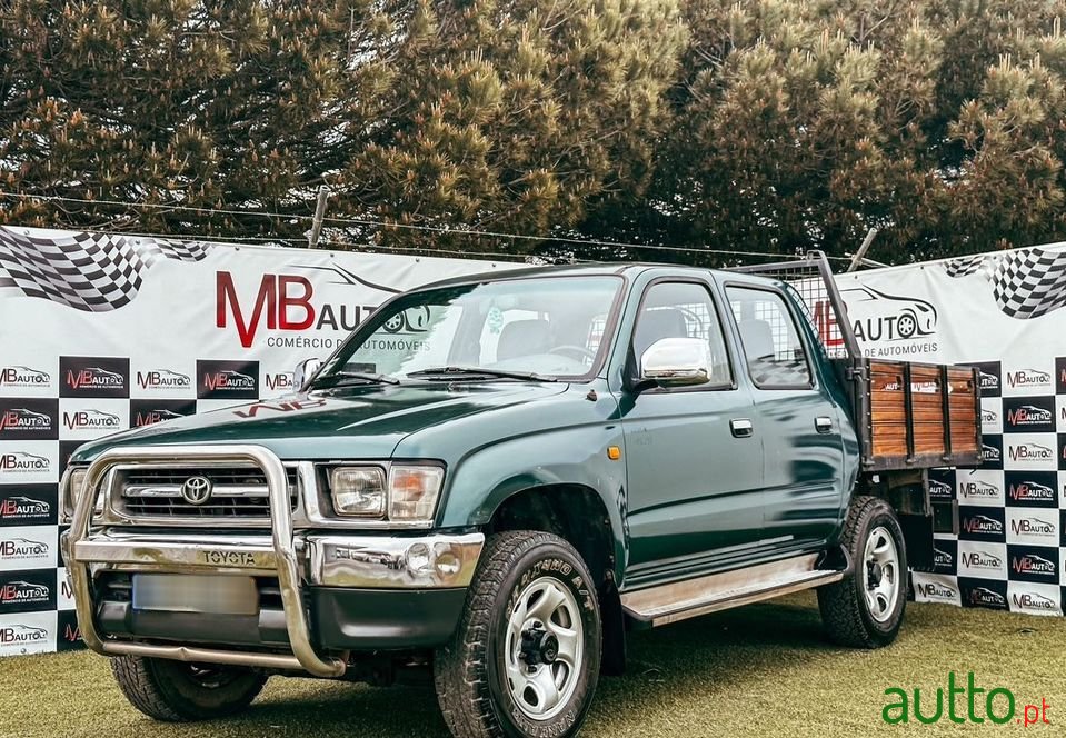 1998' Toyota Hilux photo #1