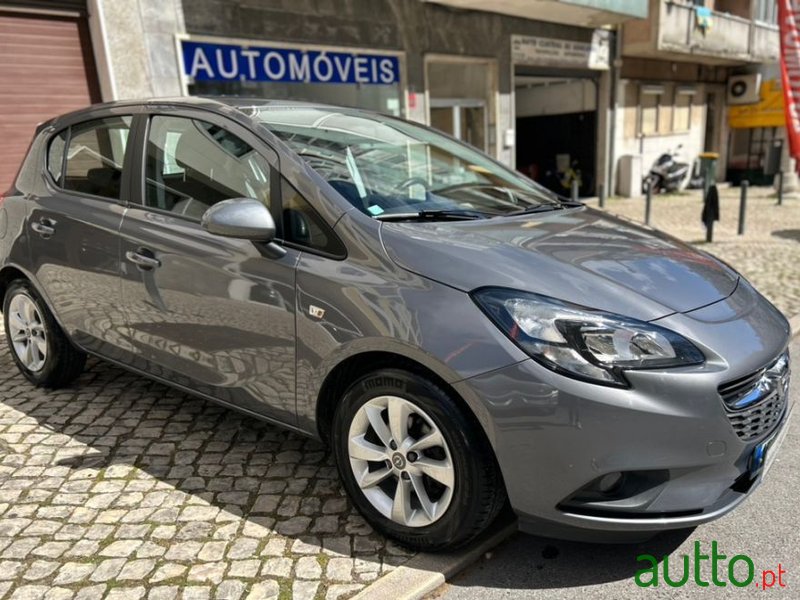 2016' Opel Corsa photo #2