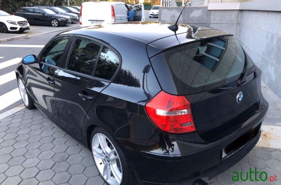 2008' BMW 118 D photo #1