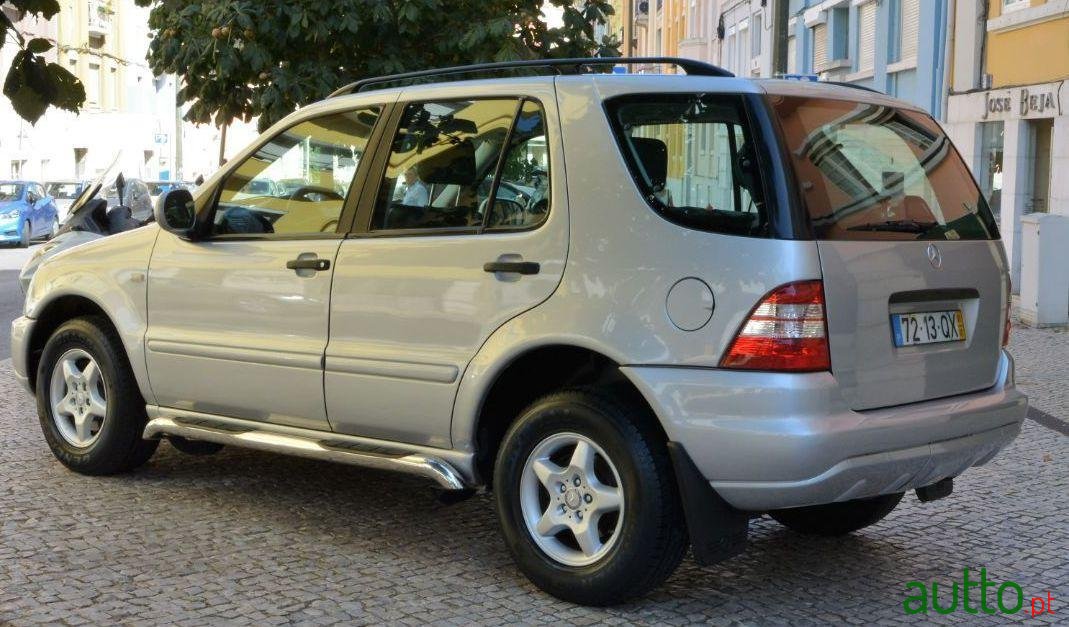 2001' Mercedes-Benz Ml-270 photo #3