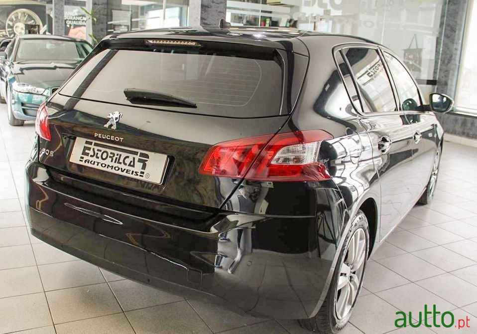 2013' Peugeot 308 photo #2