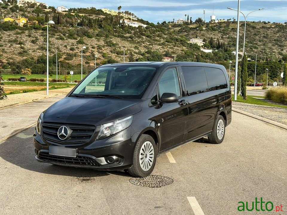 2021' Mercedes-Benz Vito photo #3