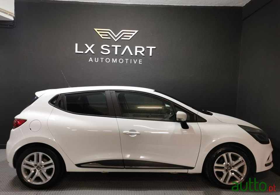 2016' Renault Clio photo #4