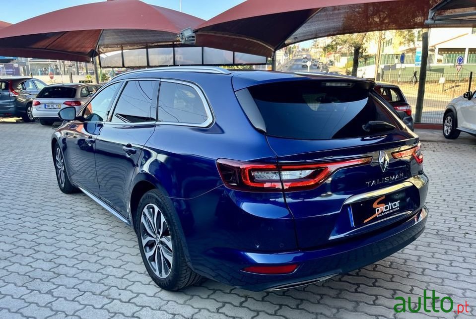 2016' Renault Talisman Sport Tourer photo #3