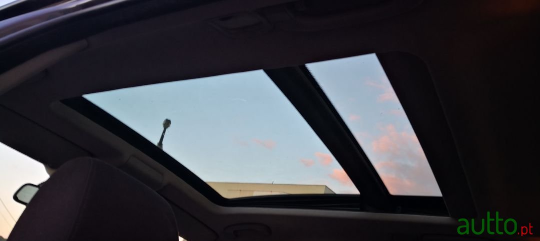 2008' BMW 320 photo #3