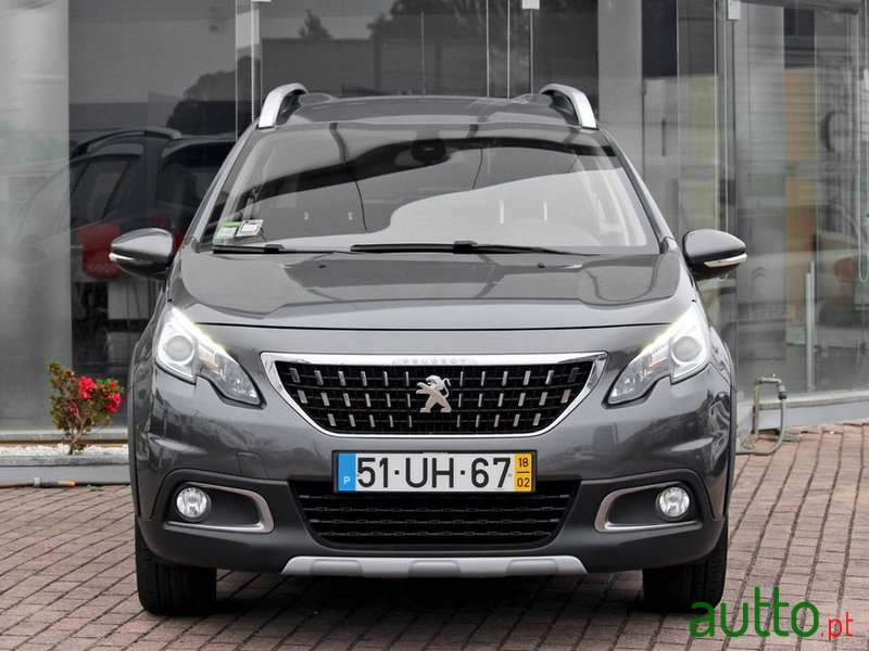 2018' Peugeot 2008 photo #2