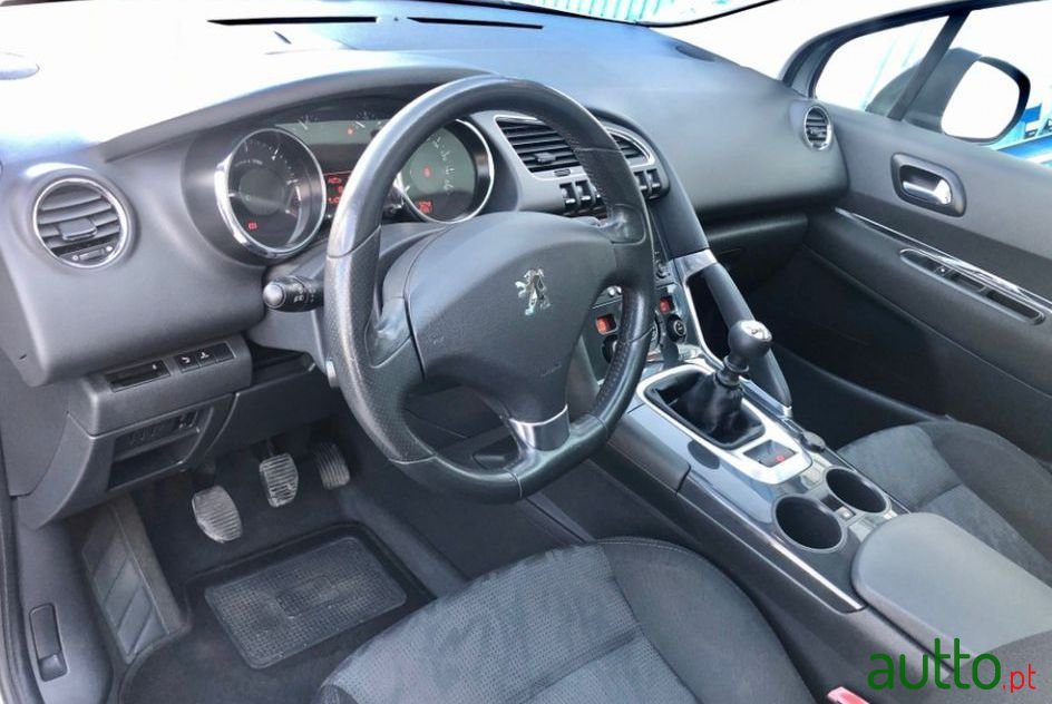 2010' Peugeot 3008 Sport photo #1