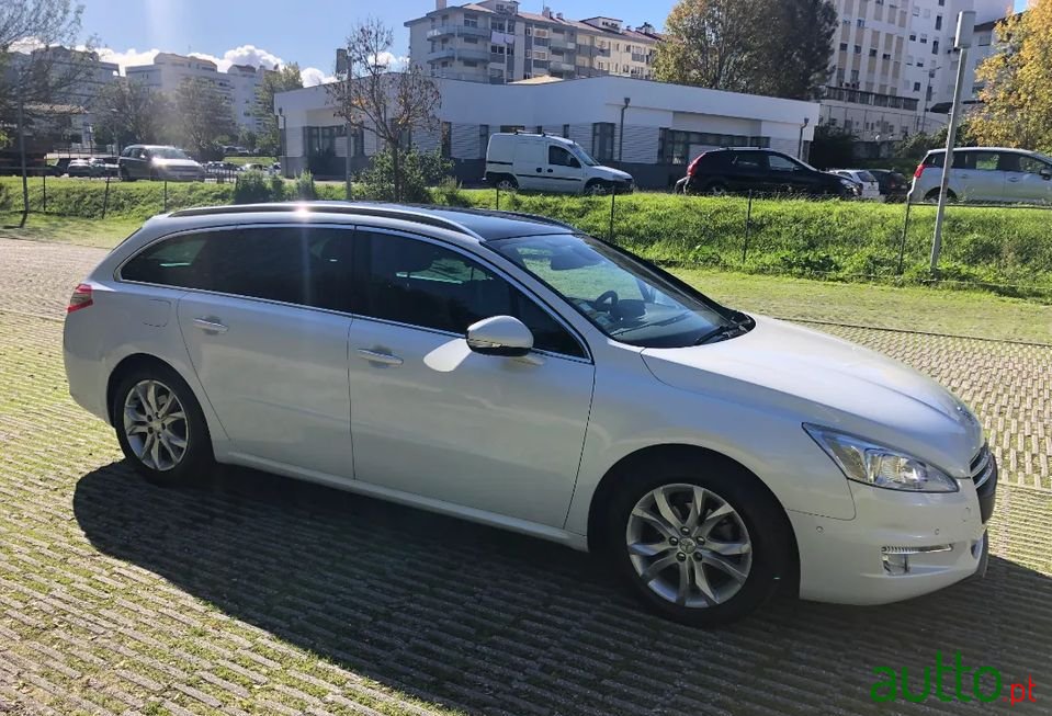 2011' Peugeot 508 Sw photo #4