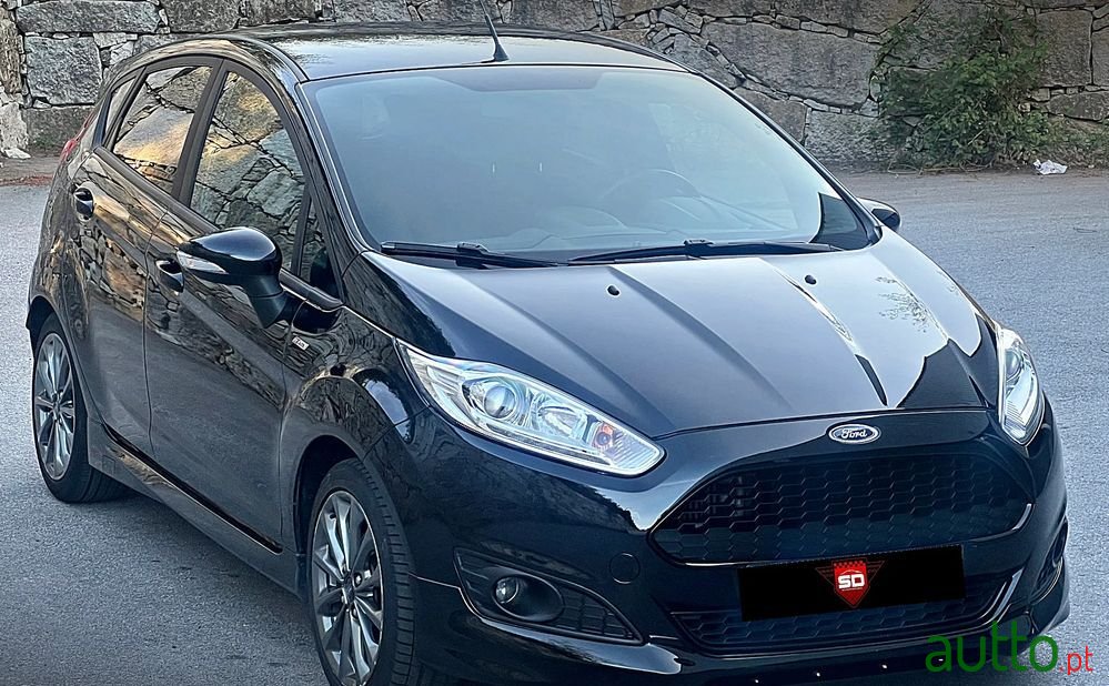 2016' Ford Fiesta photo #1