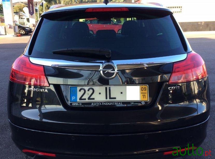 2009' Opel Insignia Sports Tourer photo #1