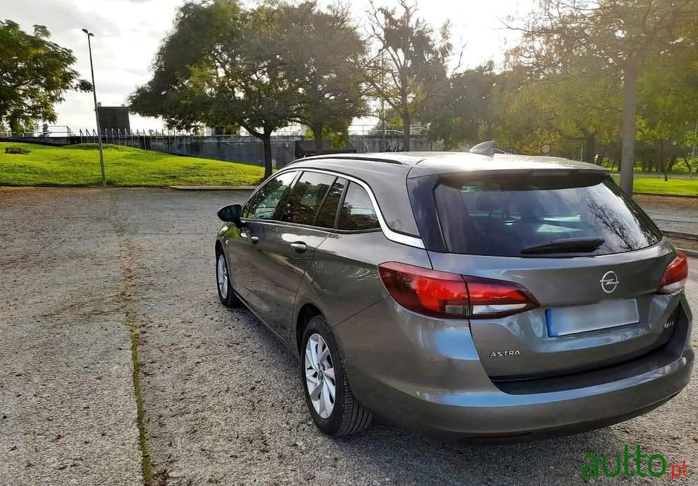 2017' Opel Astra Sports Tourer photo #5