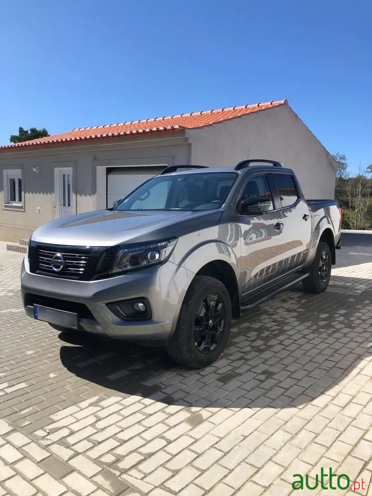 2020' Nissan Navara photo #1