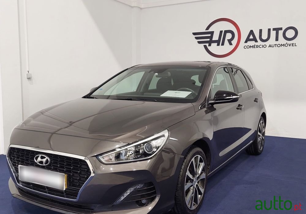 2019' Hyundai i30 photo #3