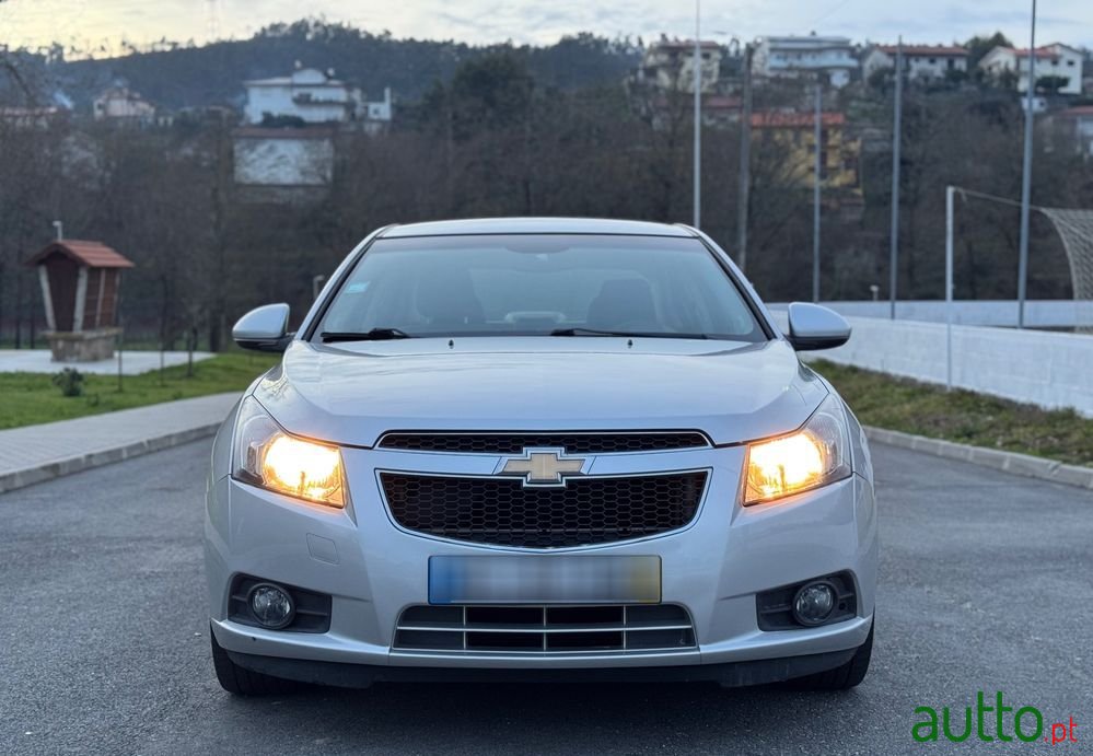 2010' Chevrolet Cruze 2.0 Vcdi Lt photo #2