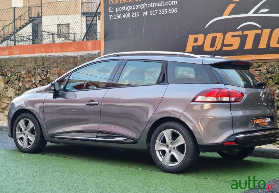 2015' Renault Clio Sport Tourer photo #3