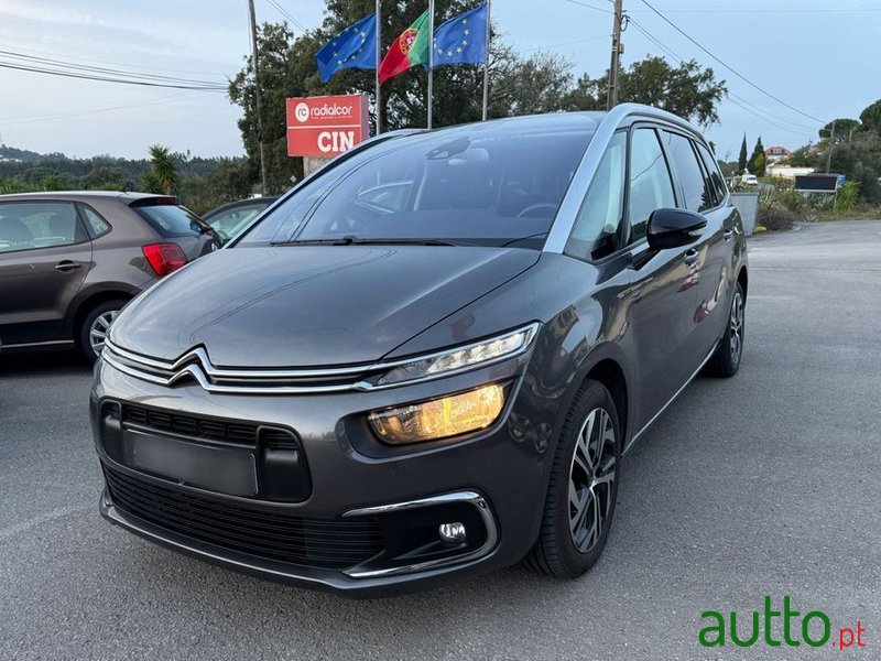 2022' Citroen Grand C4 SpaceTourer photo #1