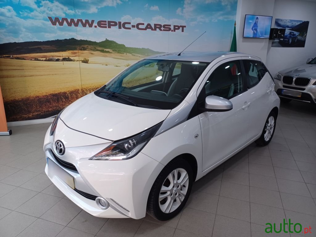 2015' Toyota Aygo photo #1