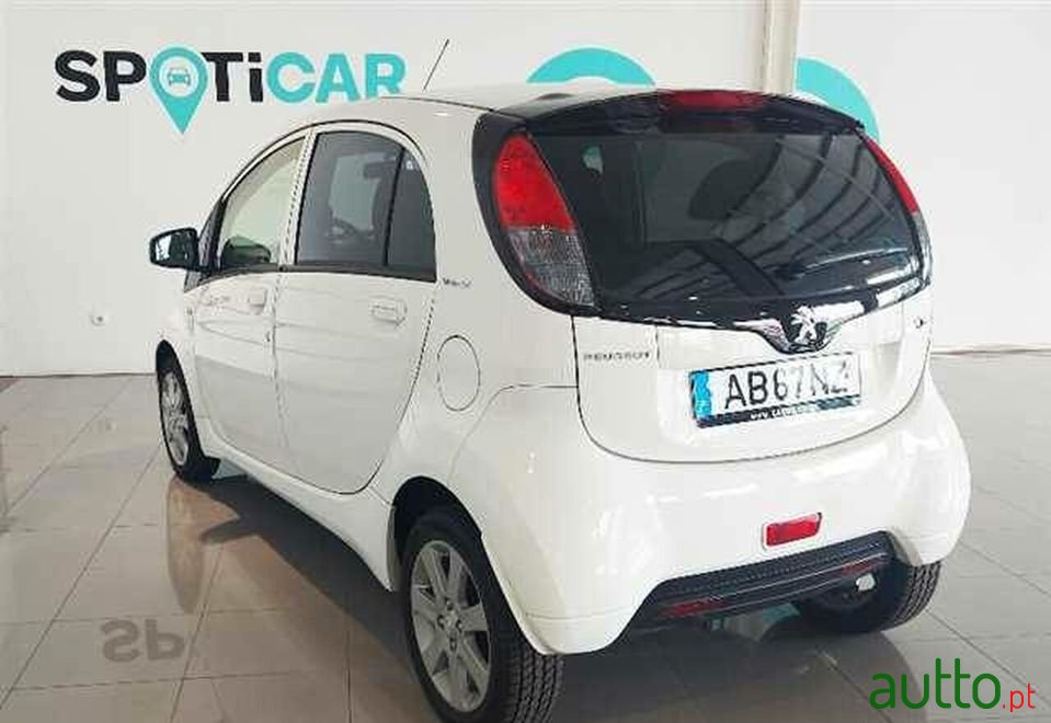 2020' Peugeot Ion photo #3