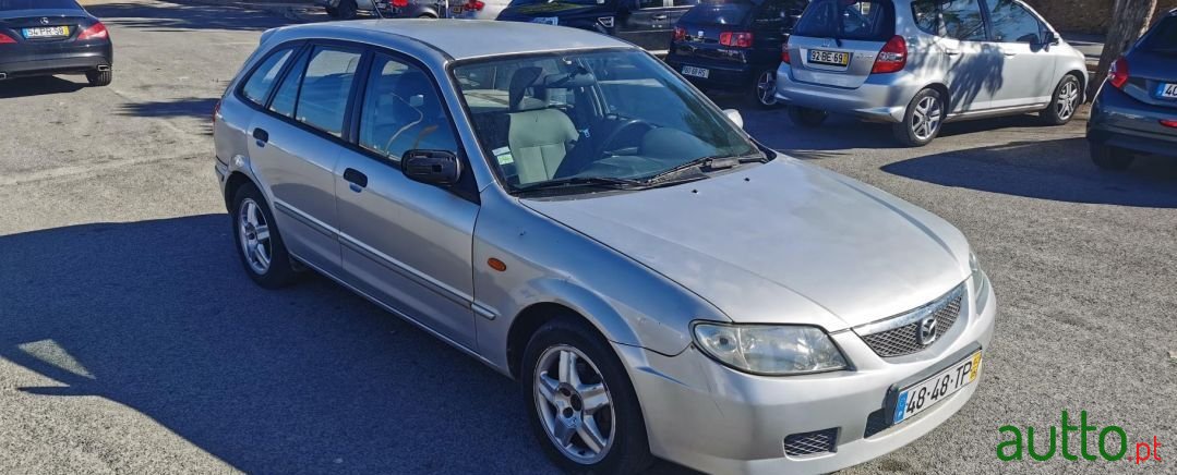 2002' Mazda 323 photo #2