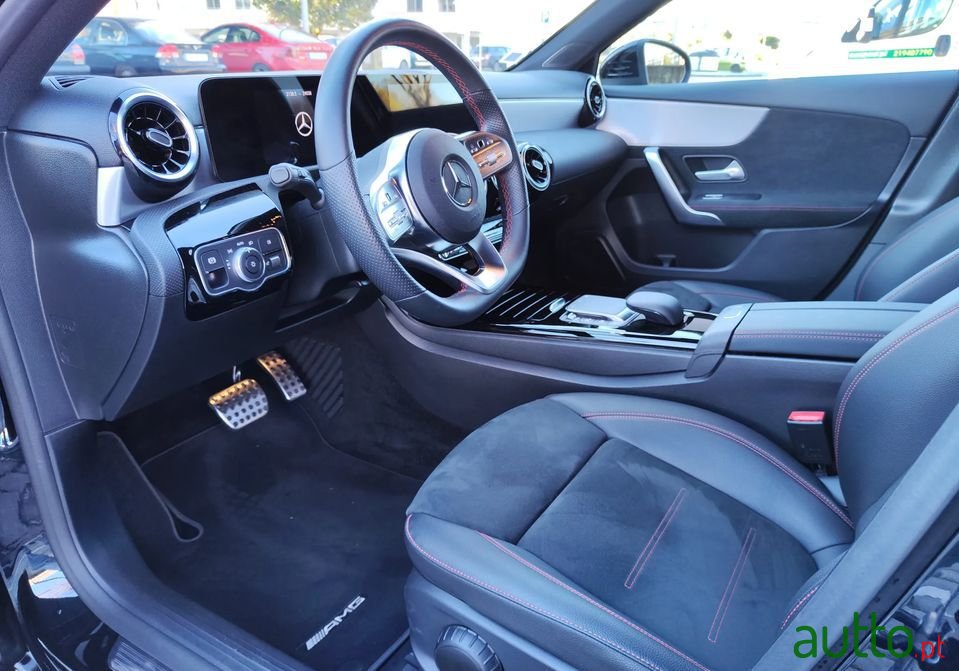 2020' Mercedes-Benz A-180 photo #4