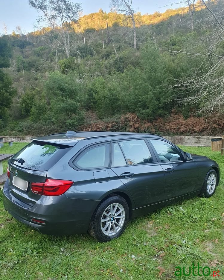 2018' BMW 318 Gran Turismo photo #1