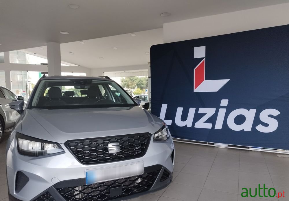 2024' SEAT Arona 1.0 Tsi Style Dsg photo #1