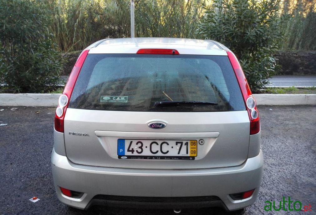 2006' Ford Fiesta photo #3