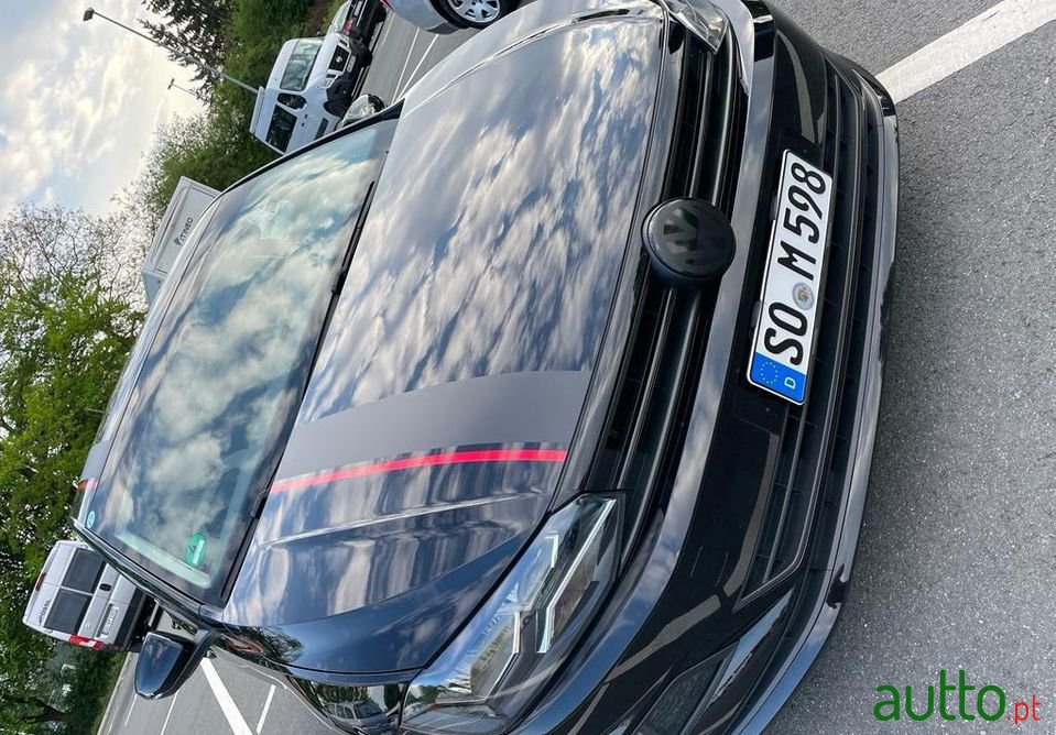 2018' Volkswagen Polo photo #3