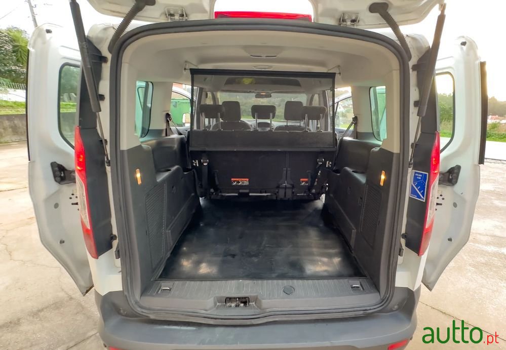 2017' Ford Transit Connect photo #5