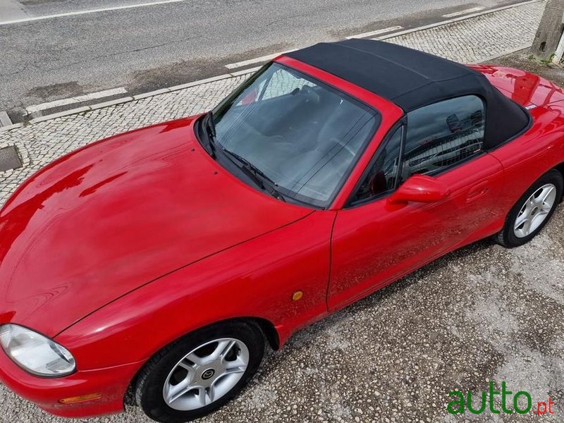 1998' Mazda MX-5 1.6 16V photo #6