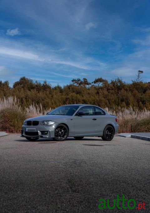 2009' BMW 120 photo #3